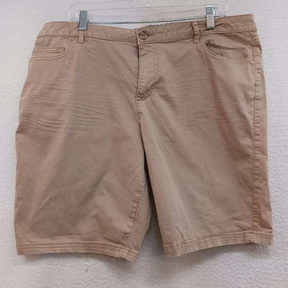 Time‎ and Tru Women's Size 18 Beige Bermuda Shorts Pockets Cotton Blend 38x8" - Picture 1 of 8